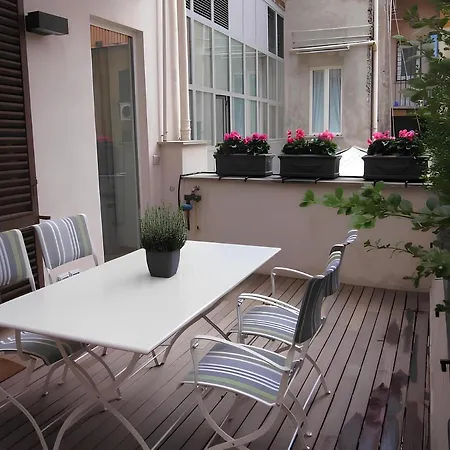 The At Spanish Steps Daire *